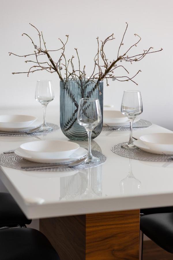 Silver Glam In Wilanow By Renters Апартаменти Варшава